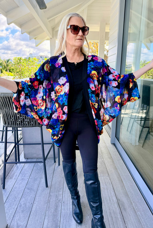 AUGUSTINE Floral Kimono