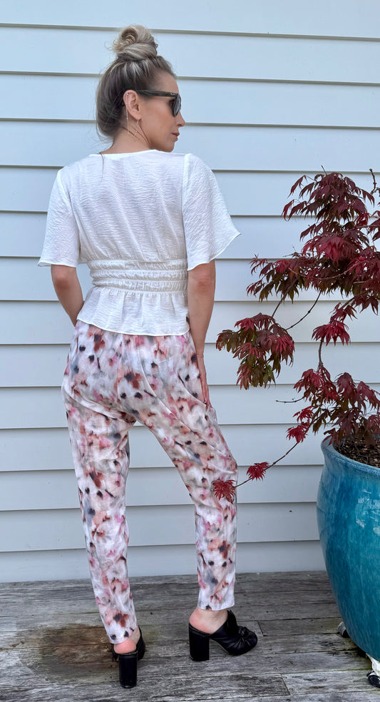 JULIETTE HOGAN Floral Silk Pants/Trousers
