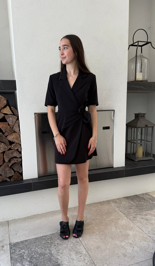 FOREVER NEW Black Knee Length Dress - NEW WITH TAGS ($179.99)