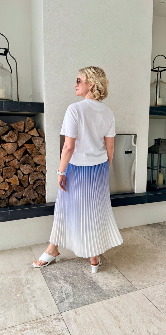 STELLA + GEMMA Blue/White Pleated Ombre Maxi Skirt