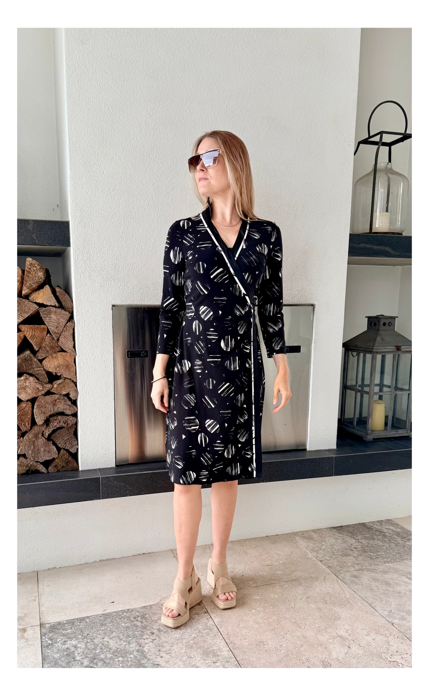 BCBGMaxAzria Black/White Knee Length Wrap Dress, Size S