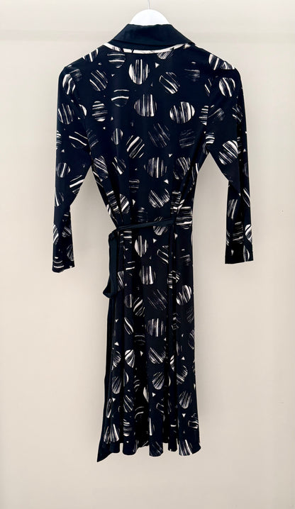 BCBGMaxAzria Black/White Knee Length Wrap Dress, Size S