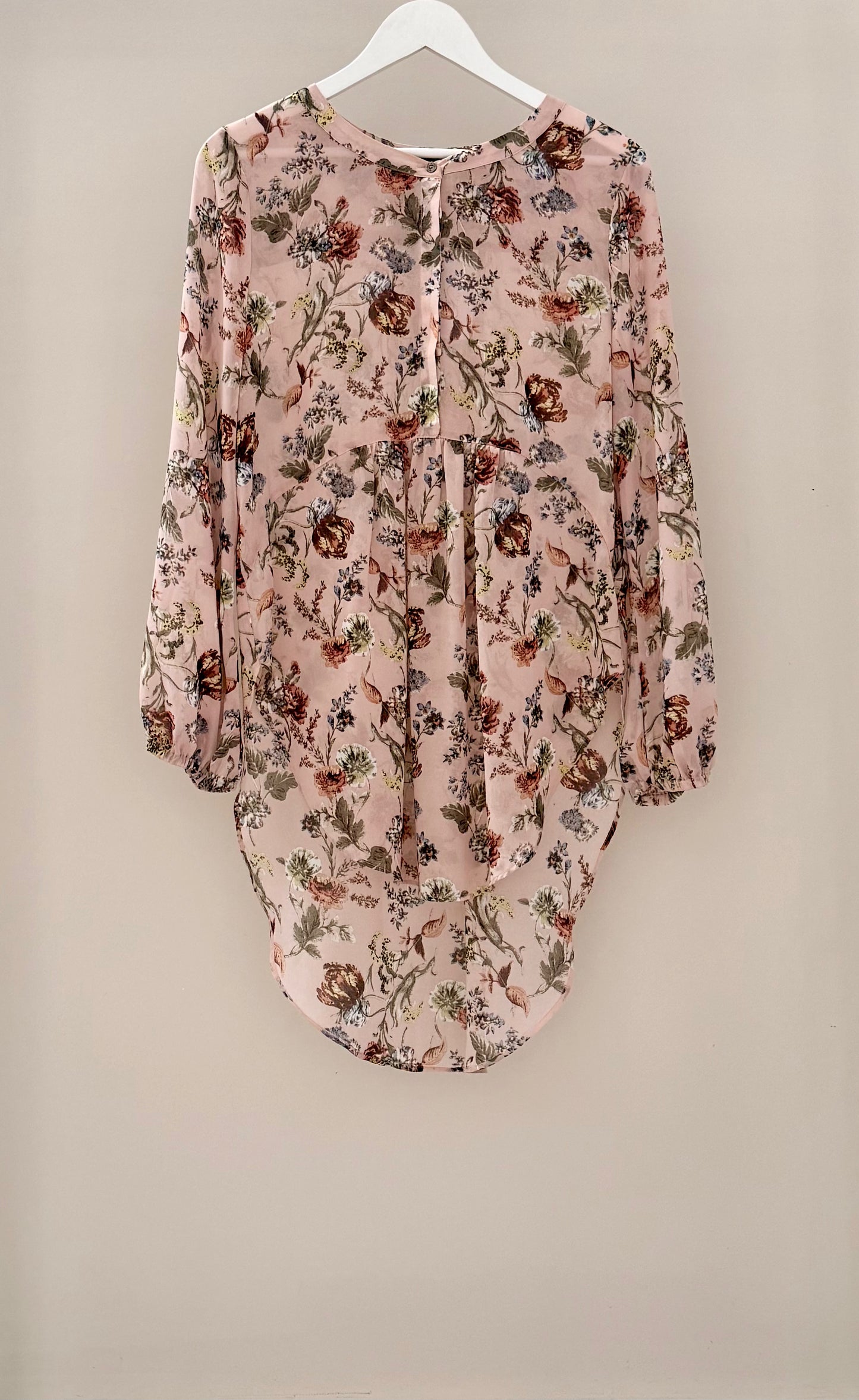STITCH MINISTRY Pink Floral Long Top (Size 8)