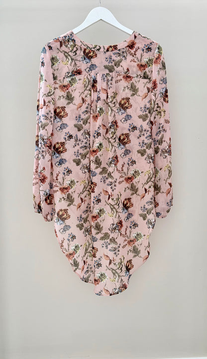 STITCH MINISTRY Pink Floral Long Top (Size 8)