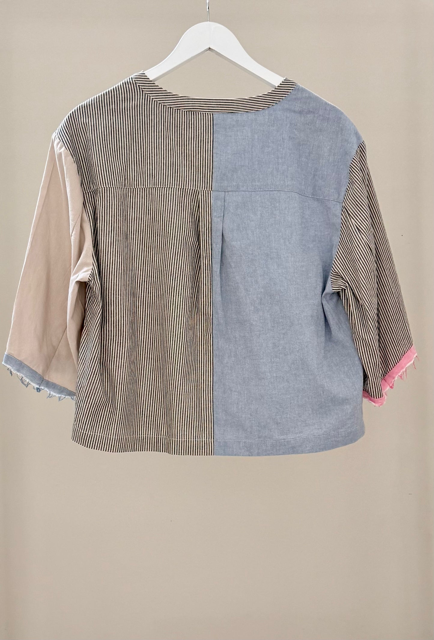 GORMAN Patterned Grey/Blue Shirt (Size 12) - 100% Organic Cotton