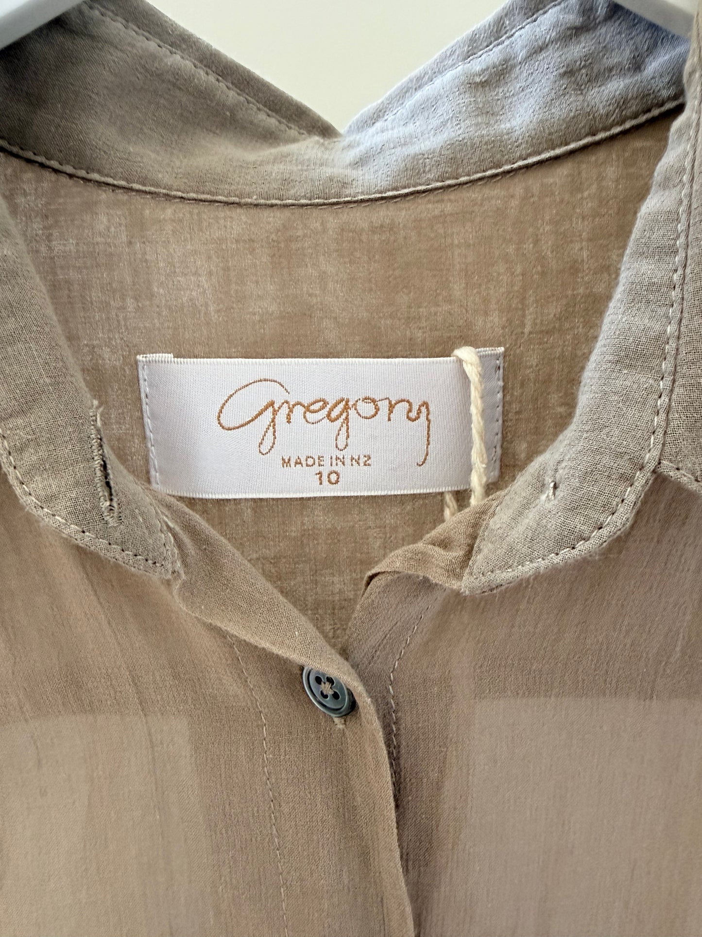 GREGORY Brown Shirt, Size 10 (Made in NZ)