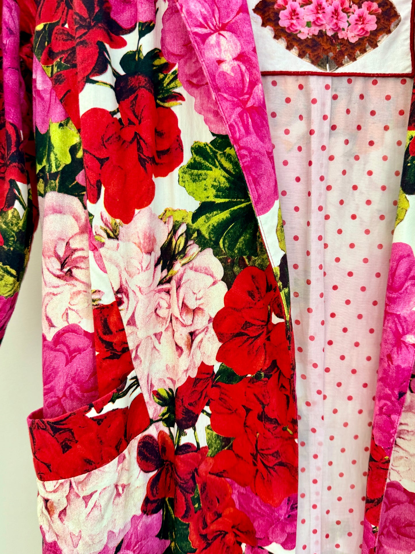 TRELISE COOPER Pink Floral Knee Length Coat, Size 6