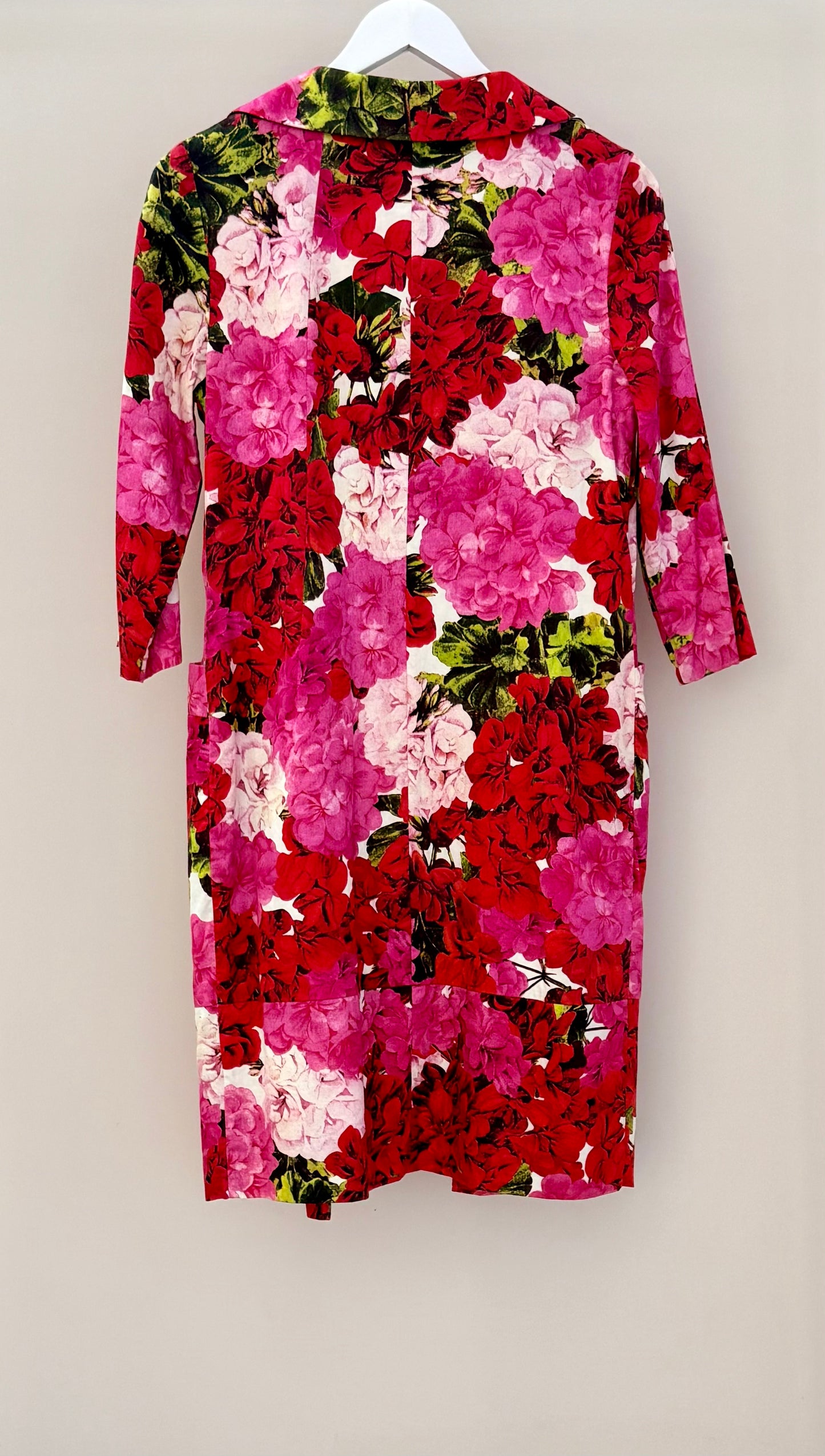 TRELISE COOPER Pink Floral Knee Length Coat, Size 6
