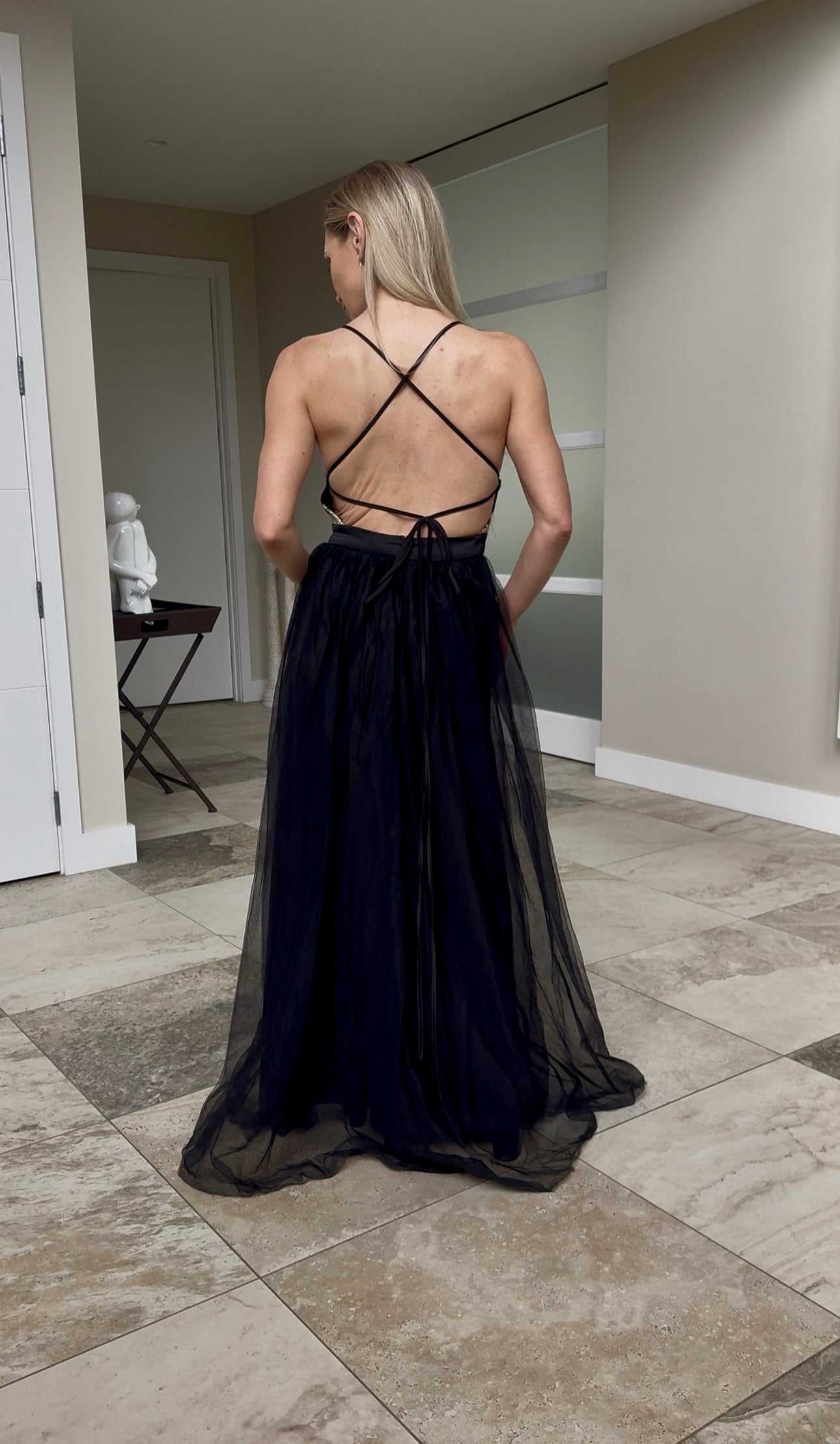 STUNNER Maxi Black/Gold Formal Dress