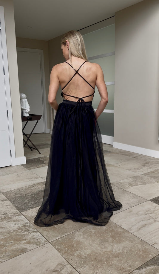 STUNNER Maxi Black/Gold Formal Dress