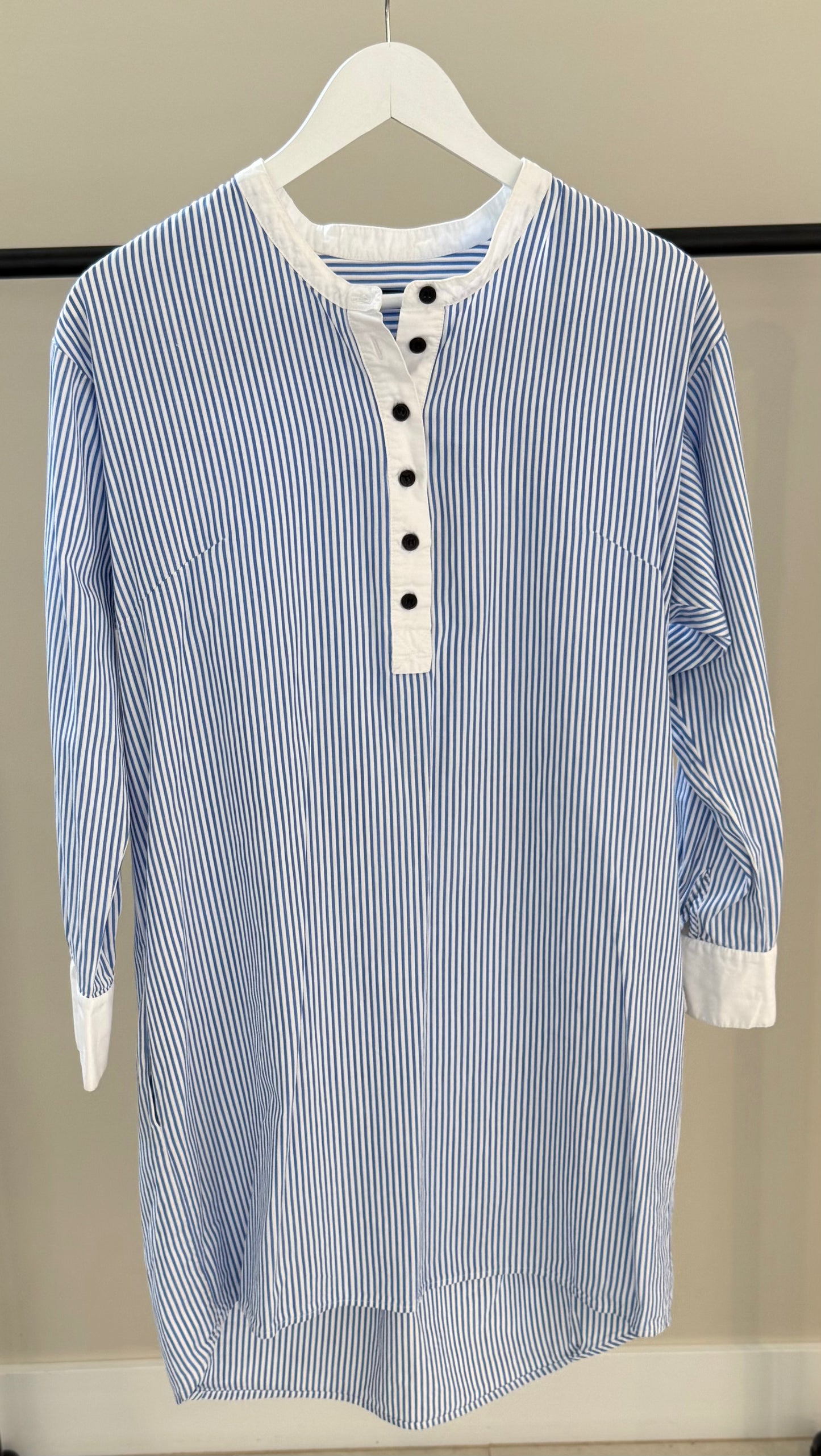 BASSIKE Knee Length Blue/White Dress
