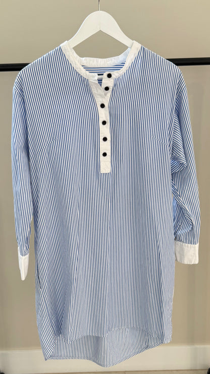 BASSIKE Knee Length Blue/White Dress