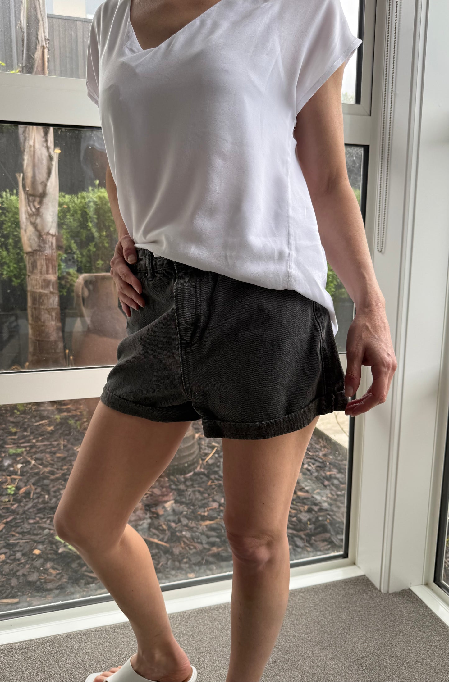 GLASSONS Black Shorts