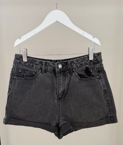 GLASSONS Black Shorts