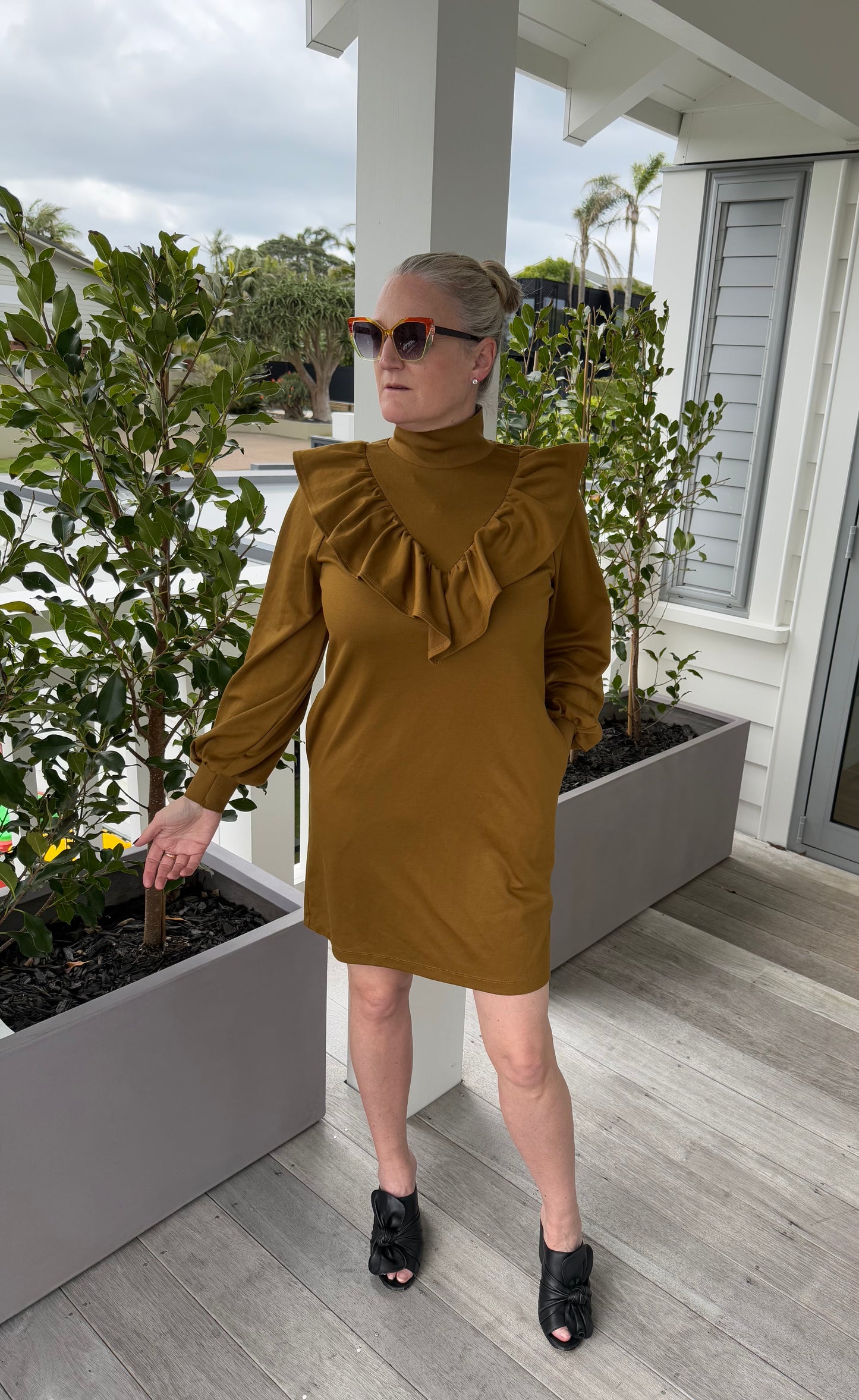 WHO WHAT WEAR Brown/Gold Dress