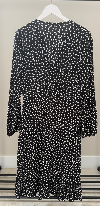 DIANE VON FURSTENBURG Black/White Dress