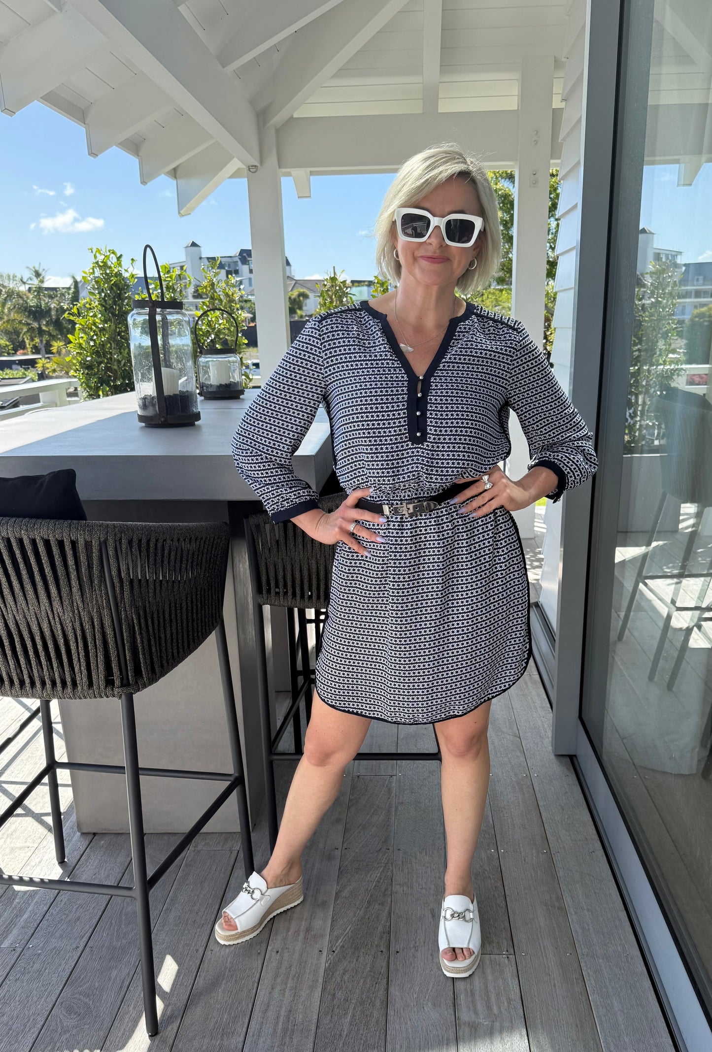 BANANA REPUBLIC Blue/White Knee Length Dress