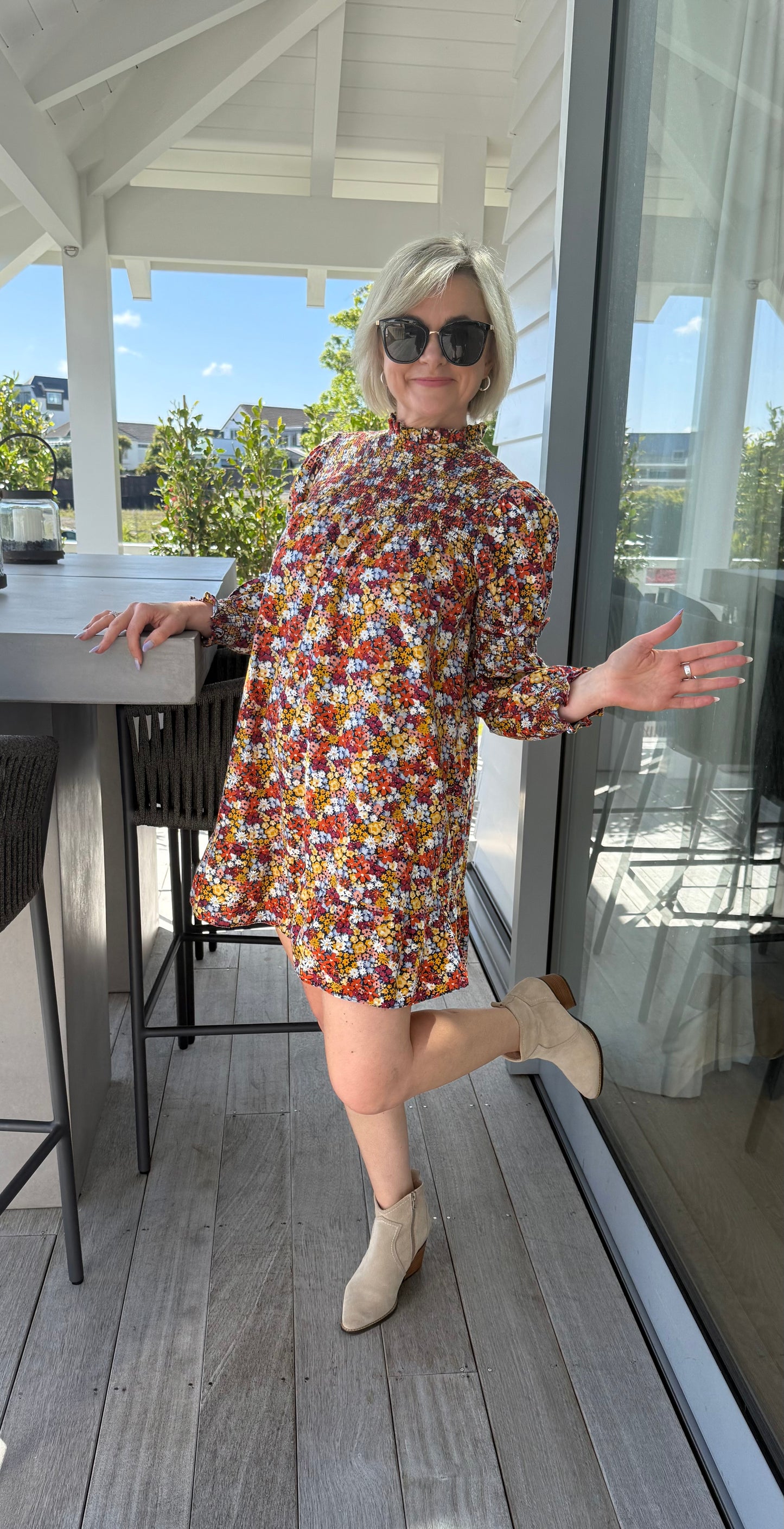 VIOLET ROMANCE Floral Mini-Knee Length Dress