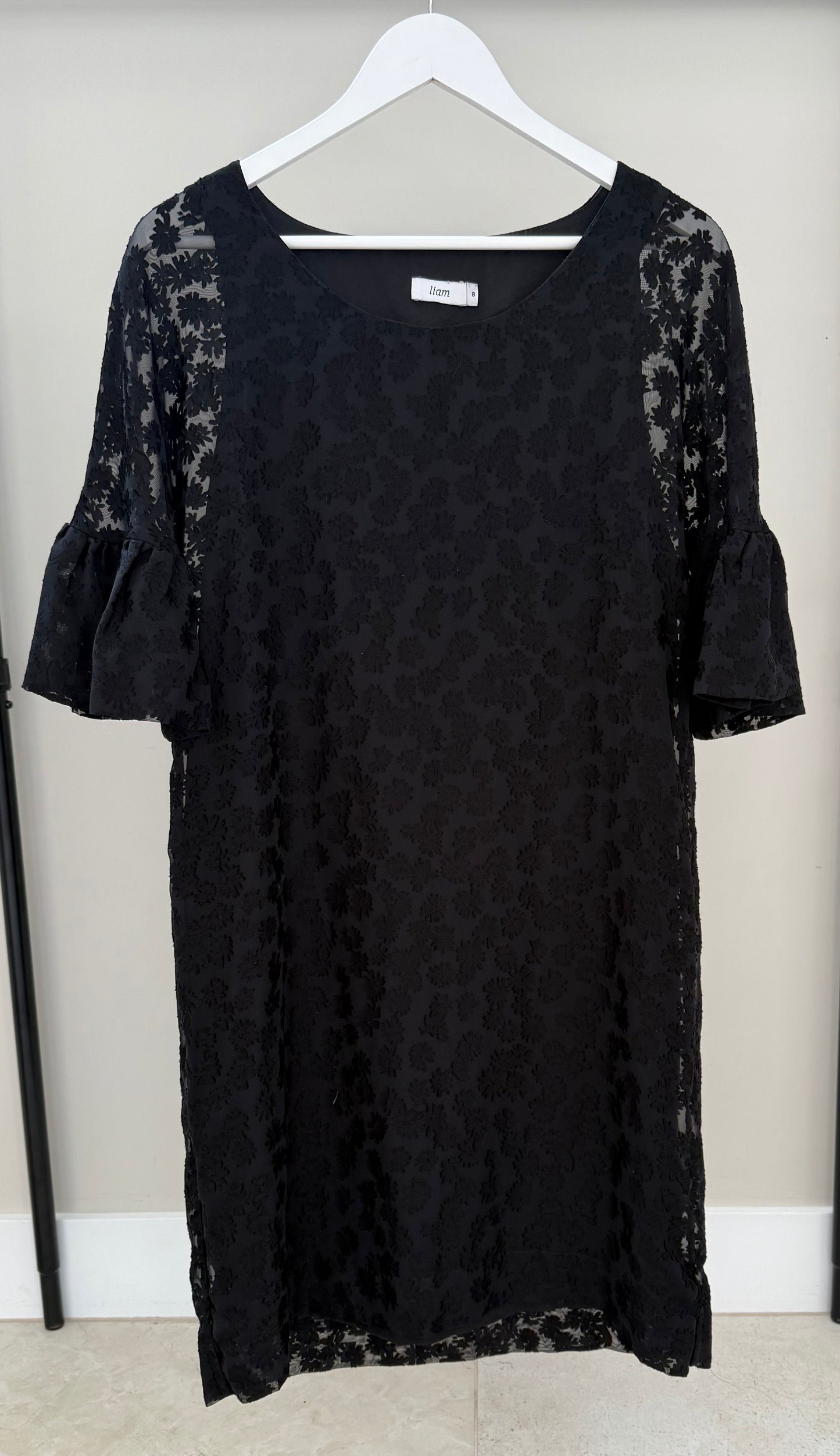 RUBY/LIAM Black Knee Length Dress