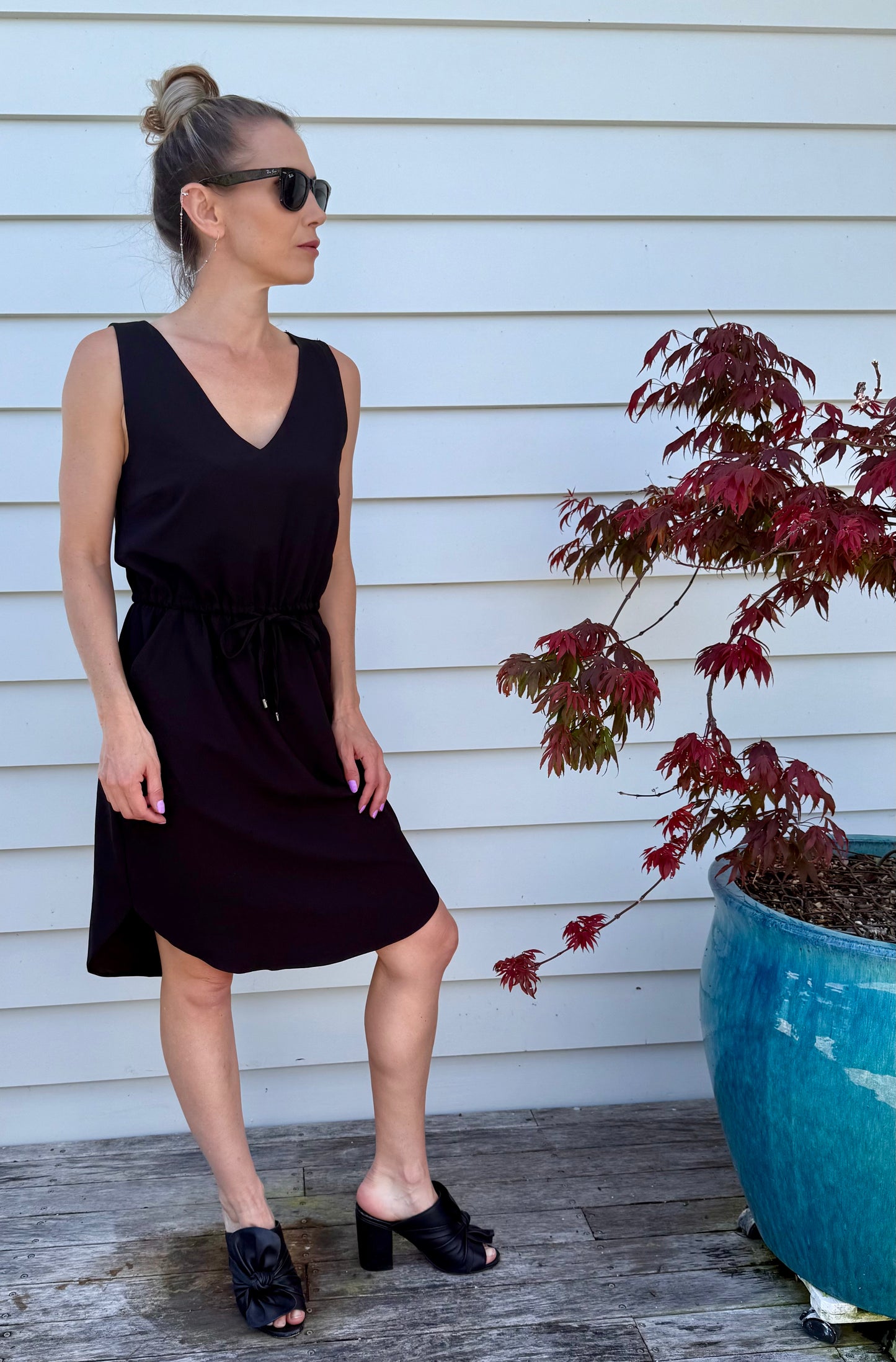 Decjuba Black Knee Length Dress