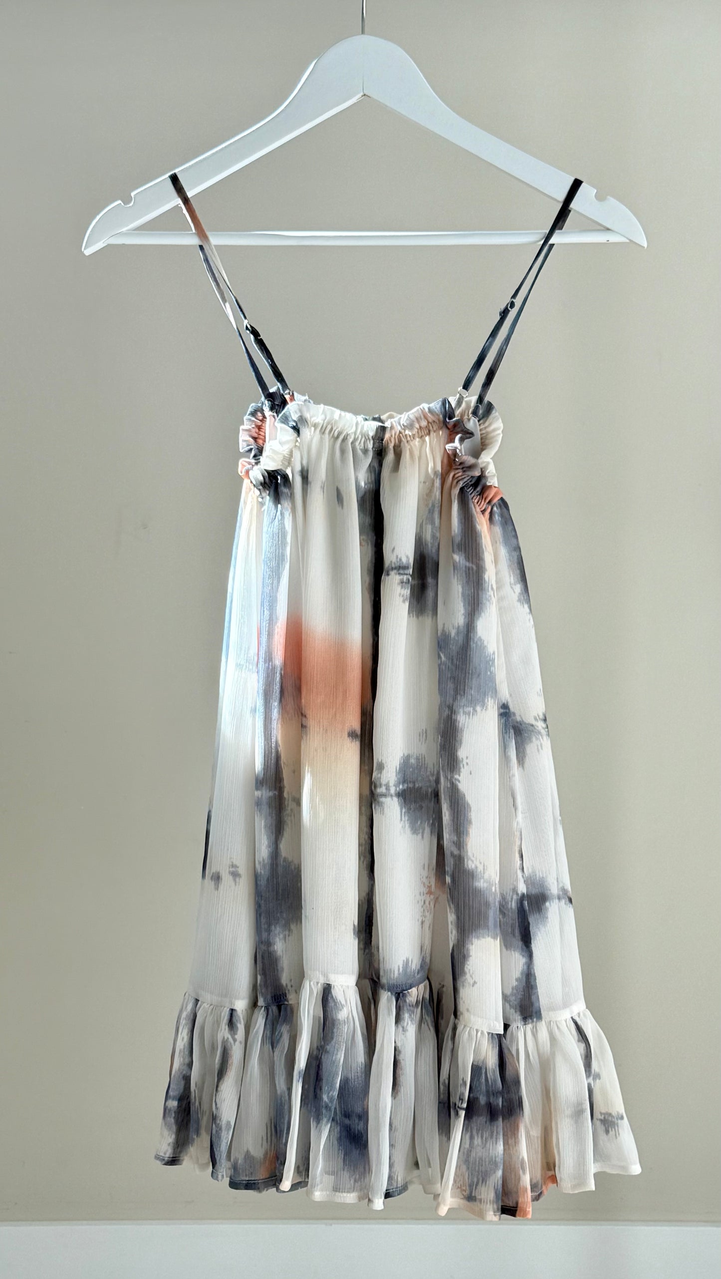 MILK AND HONEY Mini Length Dress