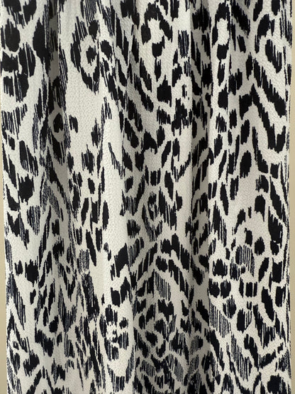 DECJUBA Black/White Knee Length Dress