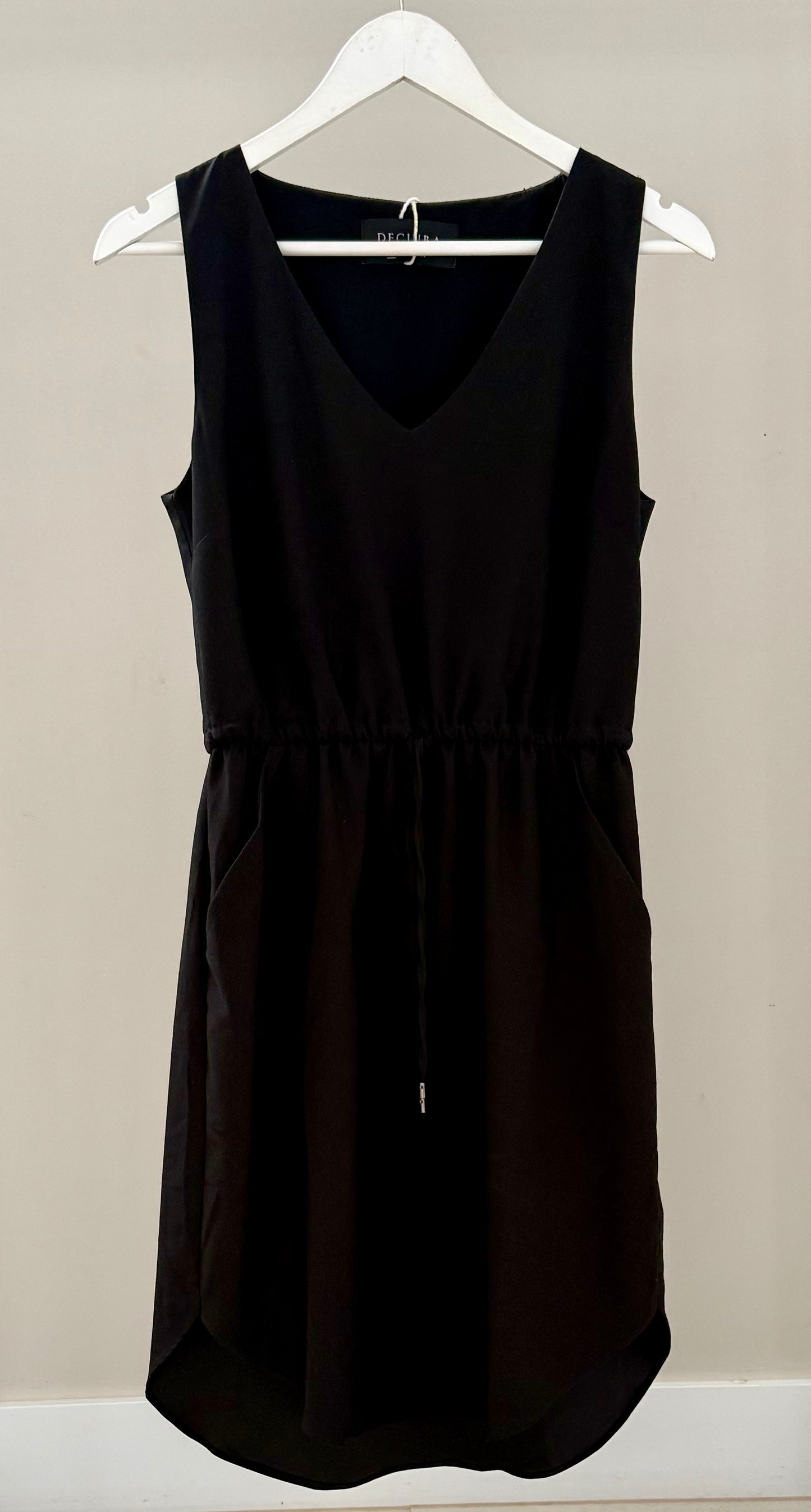 Decjuba Black Knee Length Dress