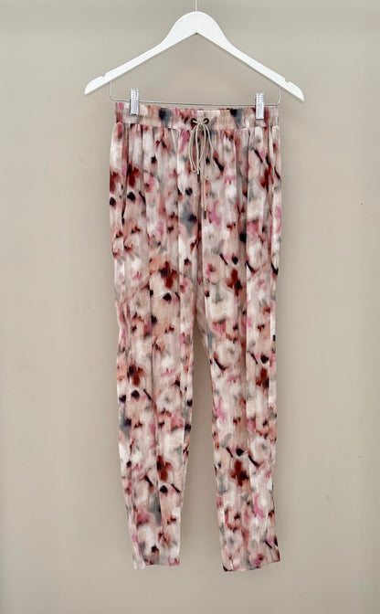 JULIETTE HOGAN Floral Silk Pants/Trousers
