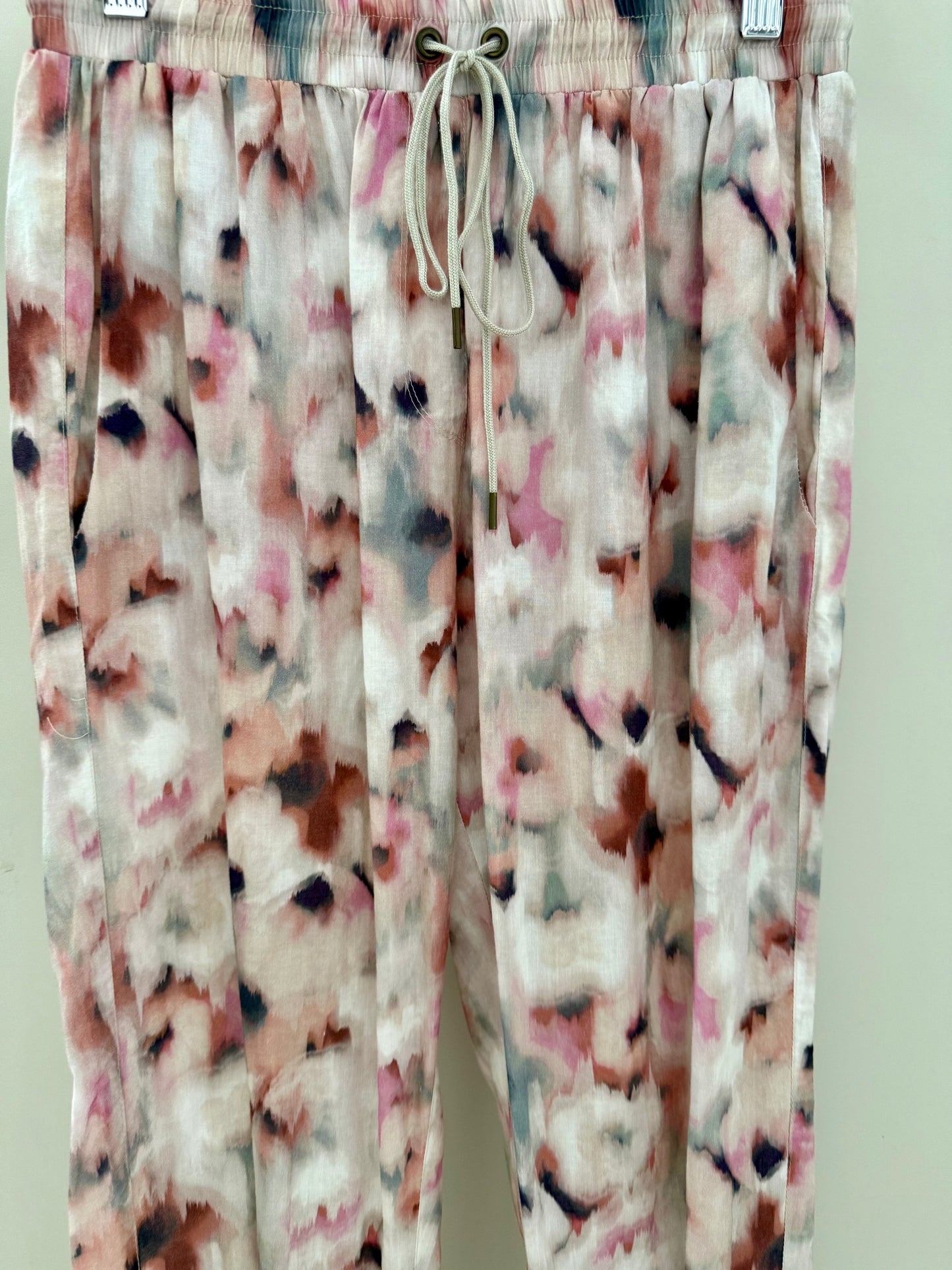 JULIETTE HOGAN Floral Silk Pants/Trousers
