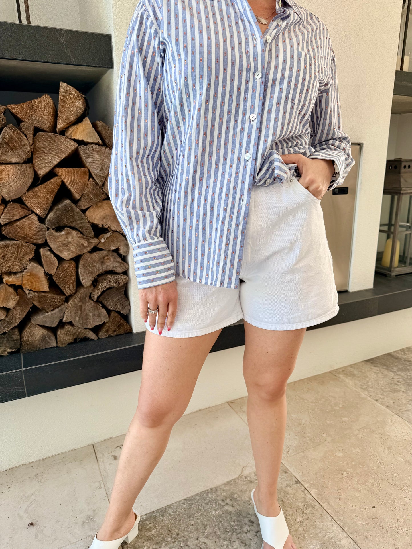 PULL & BEAR White Shorts