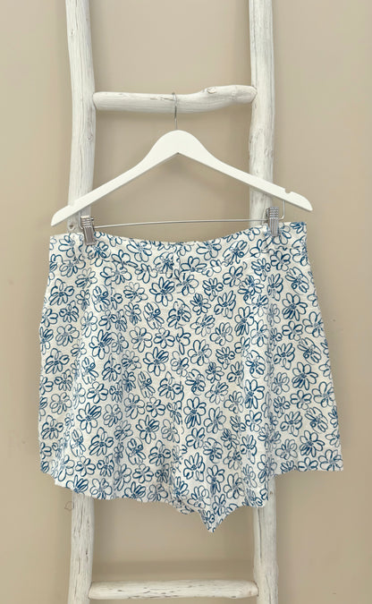 KETZ-KE White Floral Shorts