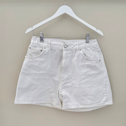 PULL & BEAR White Shorts