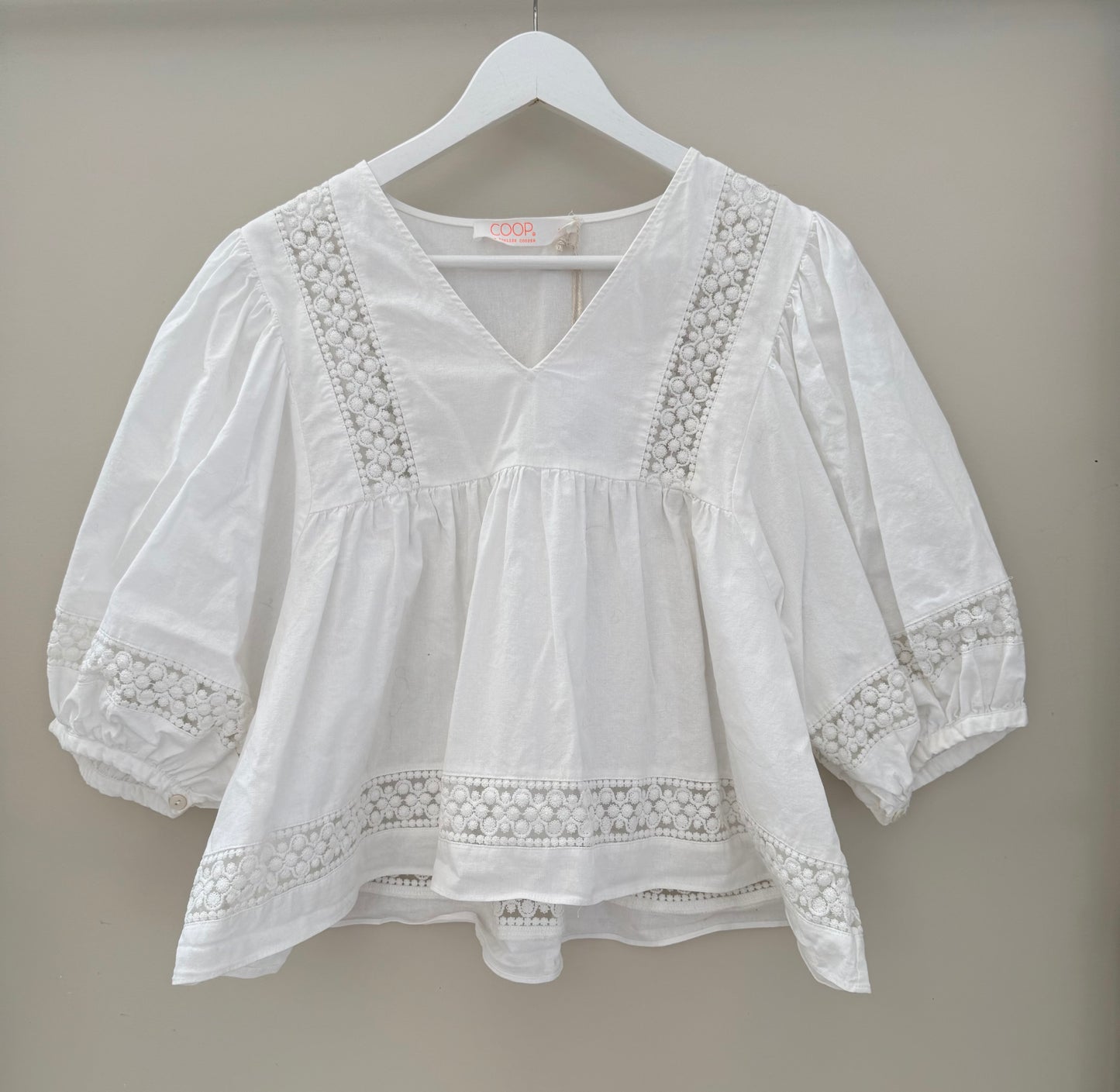 TRELISE COOPER (COOP) White Top