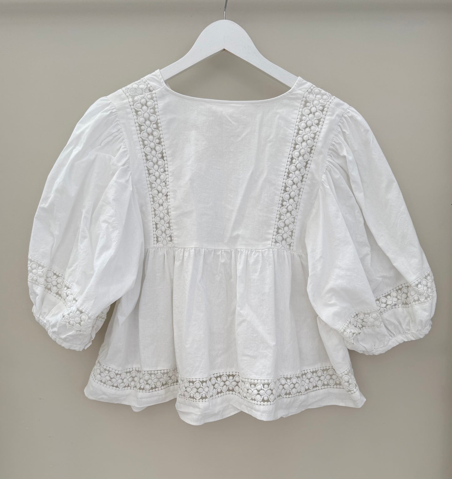 TRELISE COOPER (COOP) White Top